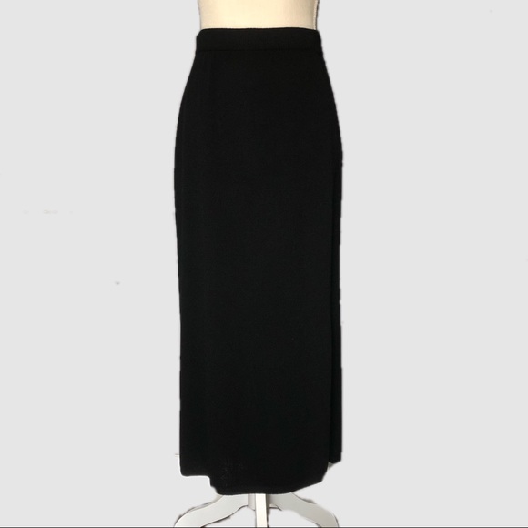 St. John Basics Black Skirt - Picture 2 of 6